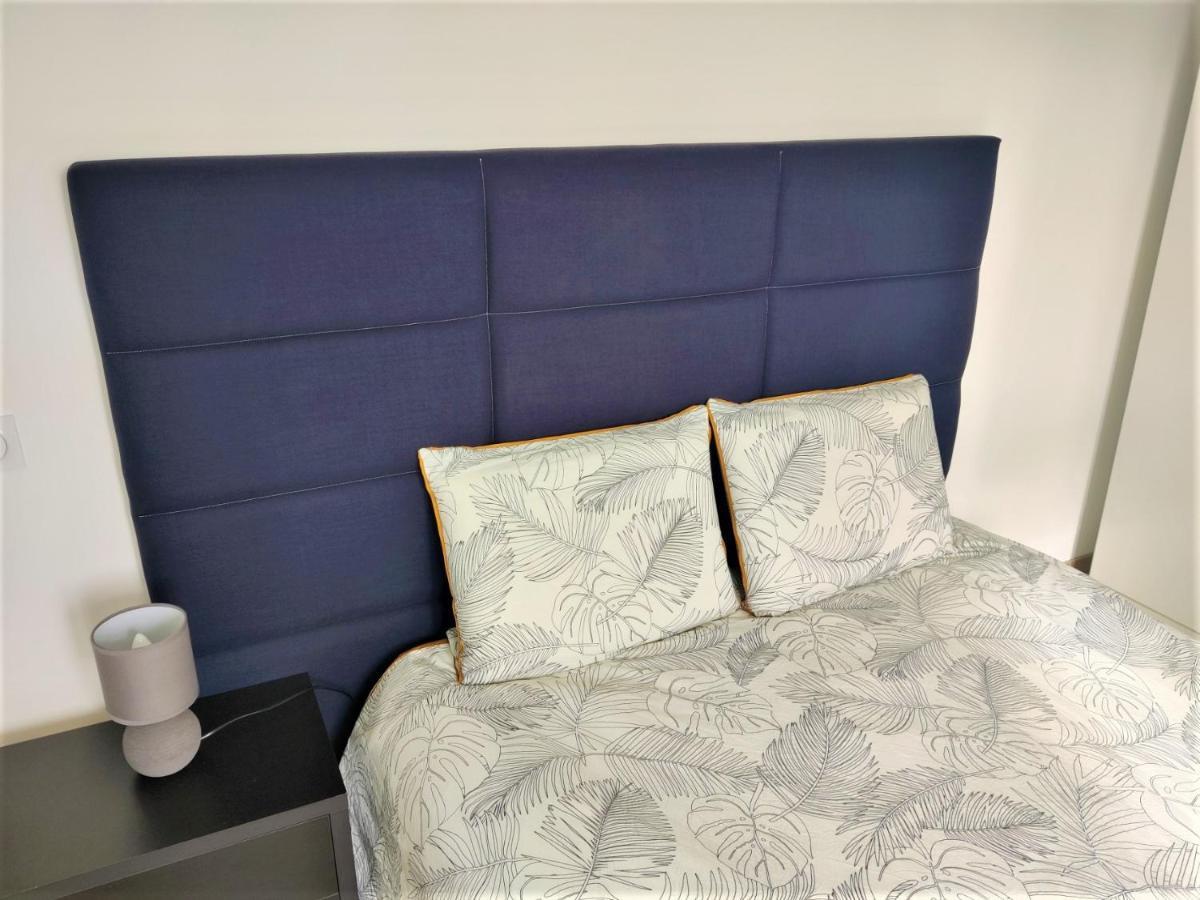 Appartement T2 "Mesange" Hyper Centre D'Ernée Exteriör bild