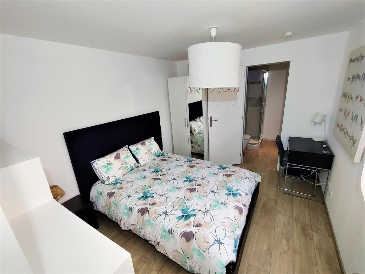Appartement T2 "Mesange" Hyper Centre D'Ernée Exteriör bild